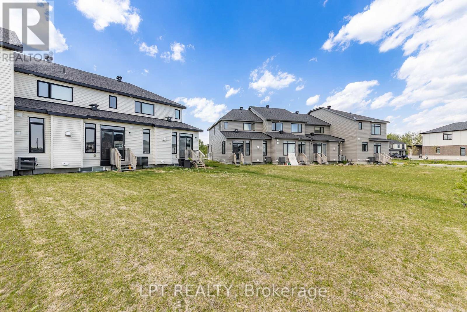557 TAHOE HEIGHTS - 32