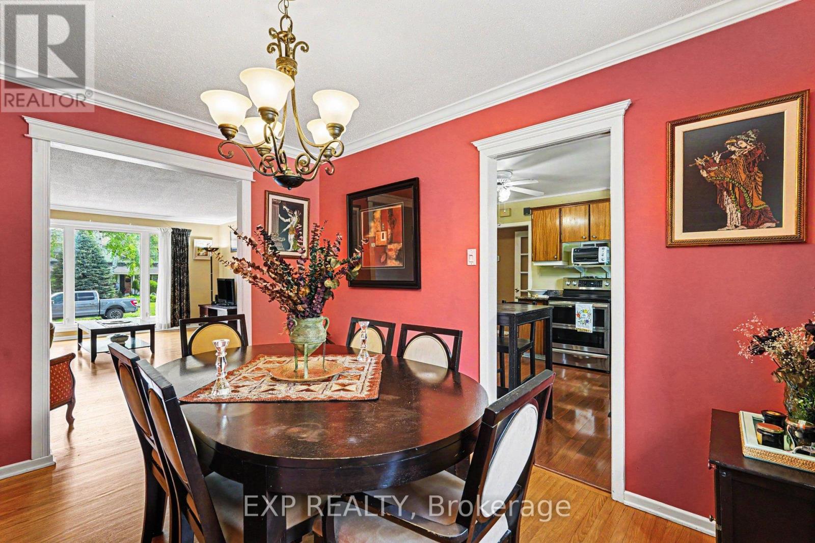 47 LANGHOLM CRESCENT - 11