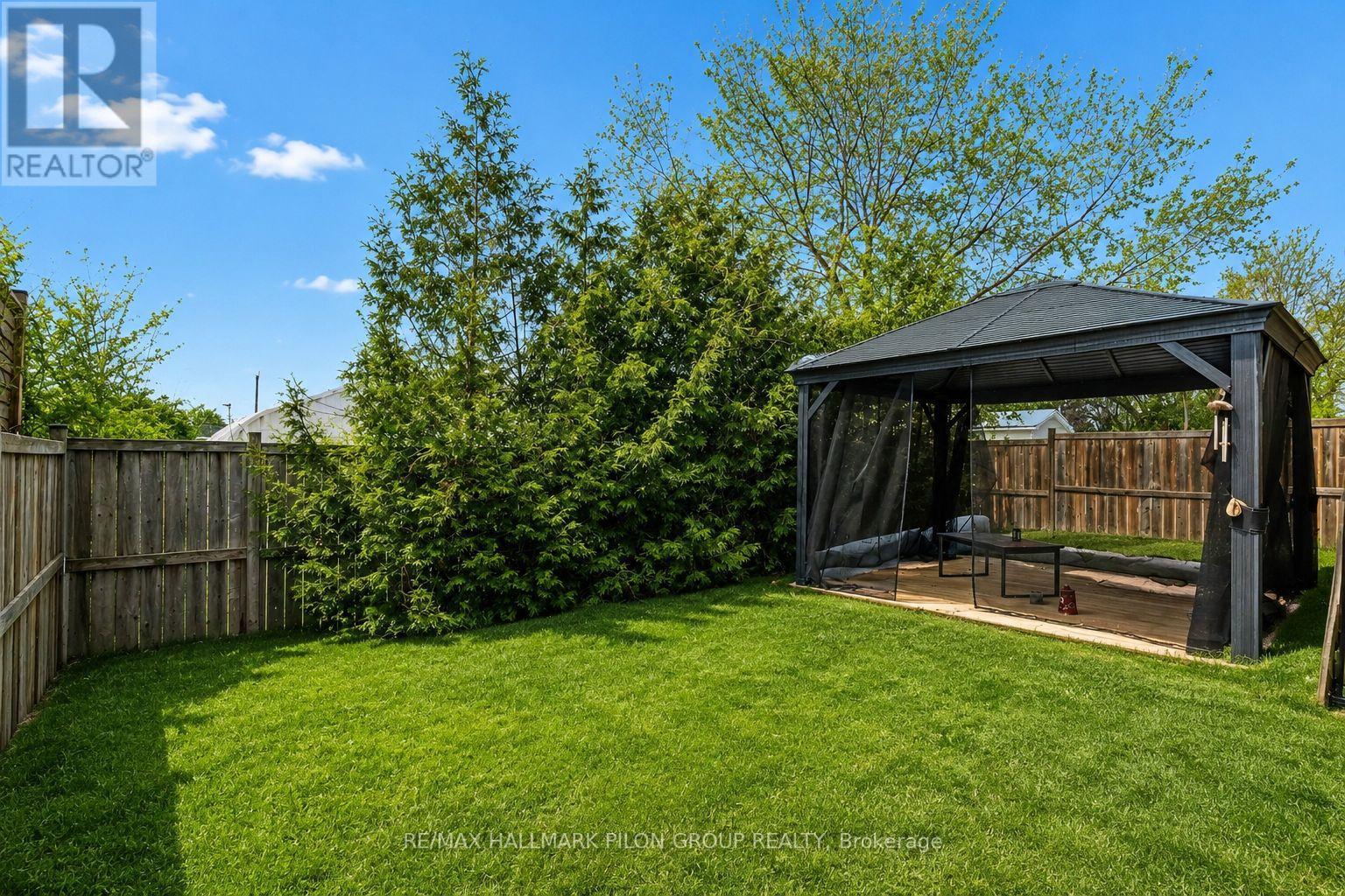845 CONTOUR STREET - 21