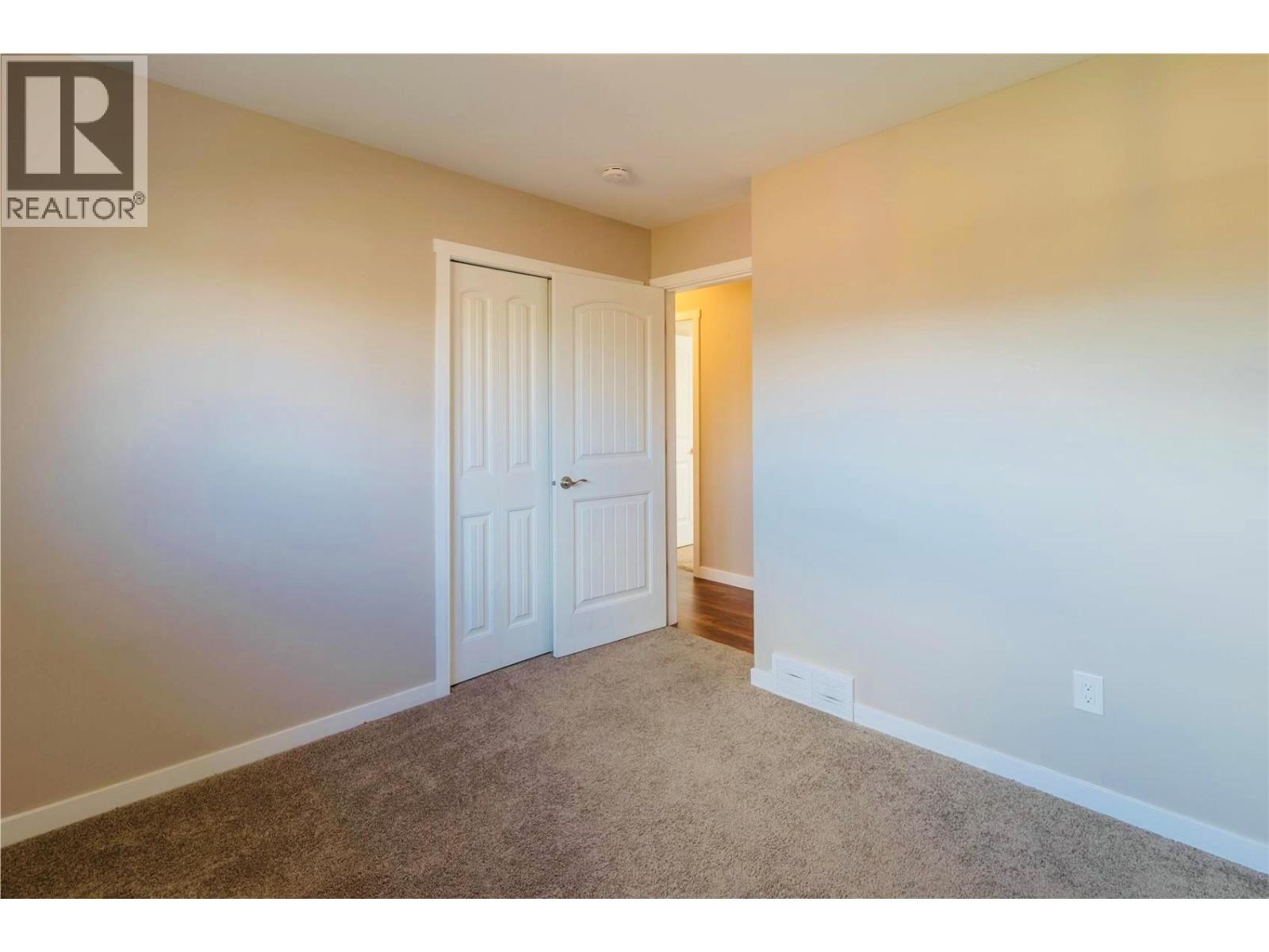  880 Tamarack Drive, Kelowna