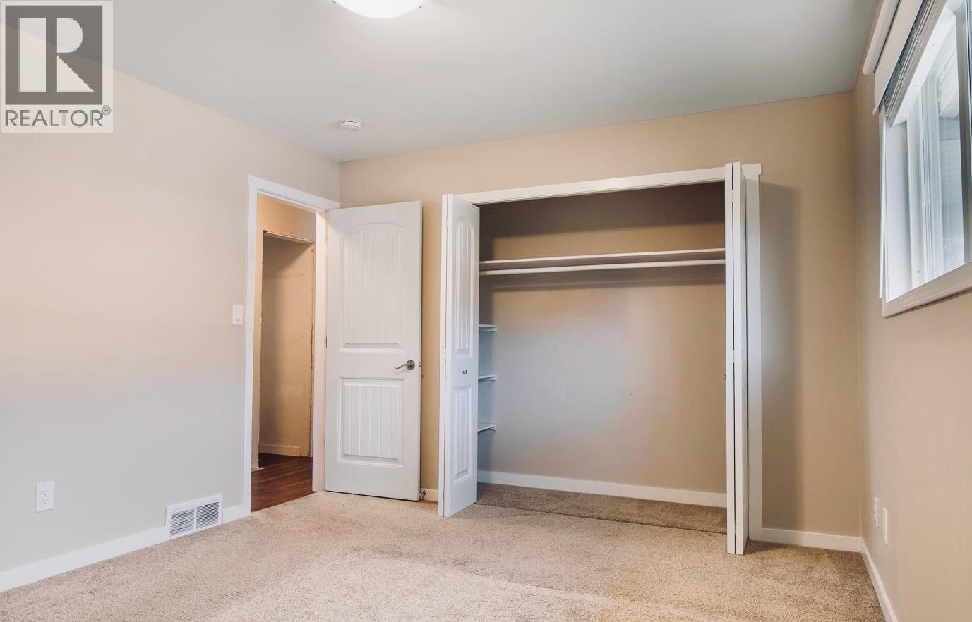  880 Tamarack Drive, Kelowna