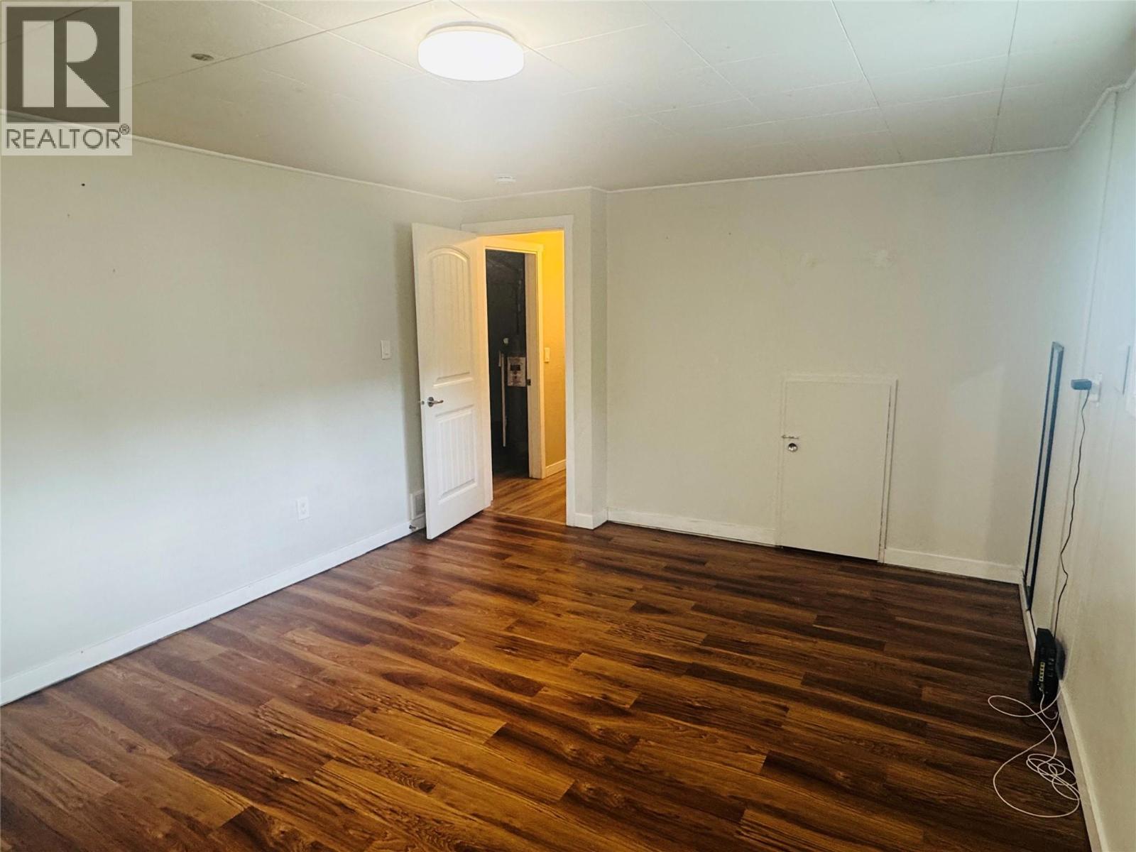  880 Tamarack Drive, Kelowna