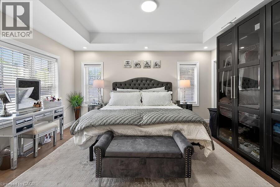 109 RAY Street N - 25