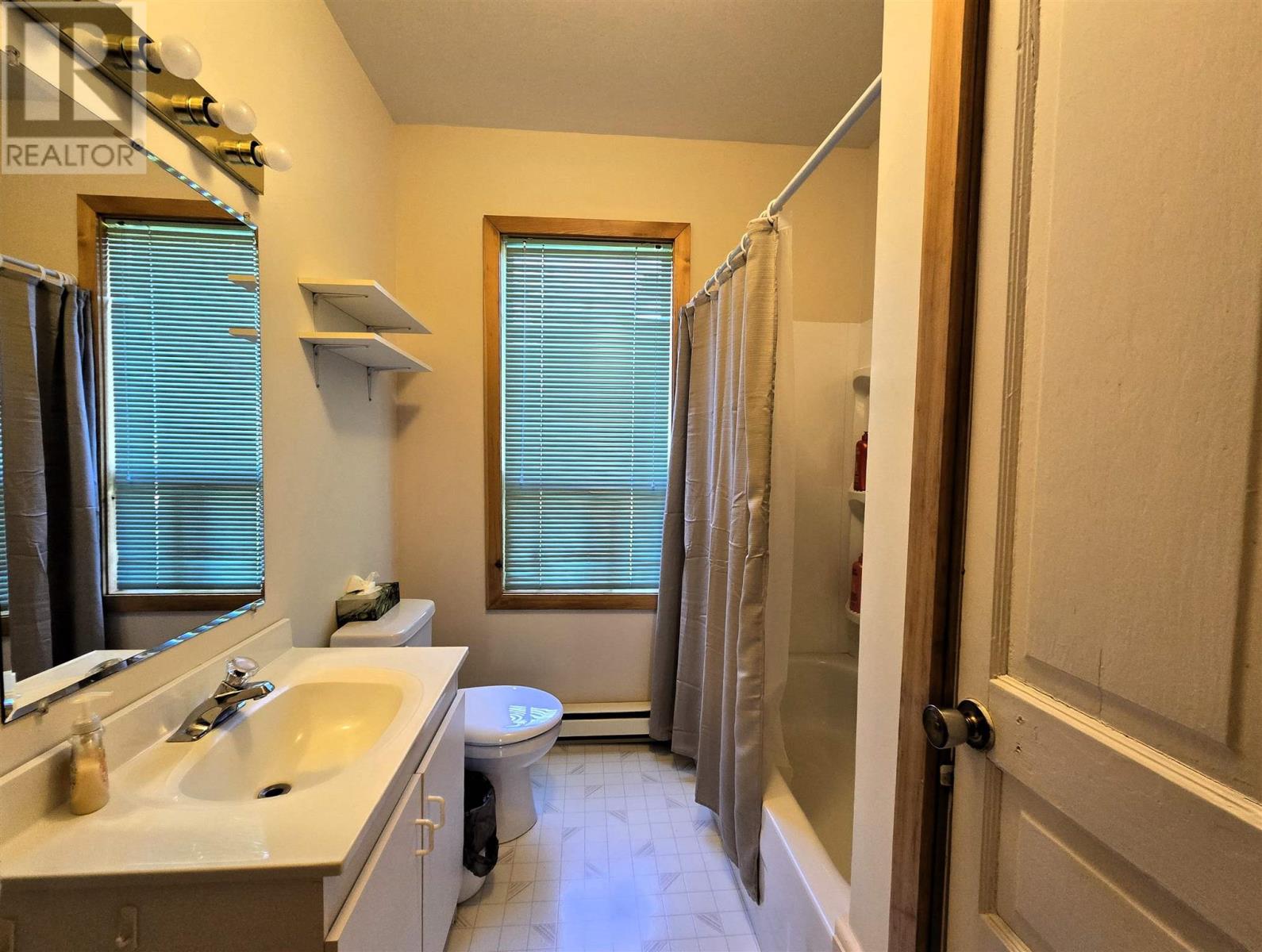 35 Pine Ridge RD - 8
