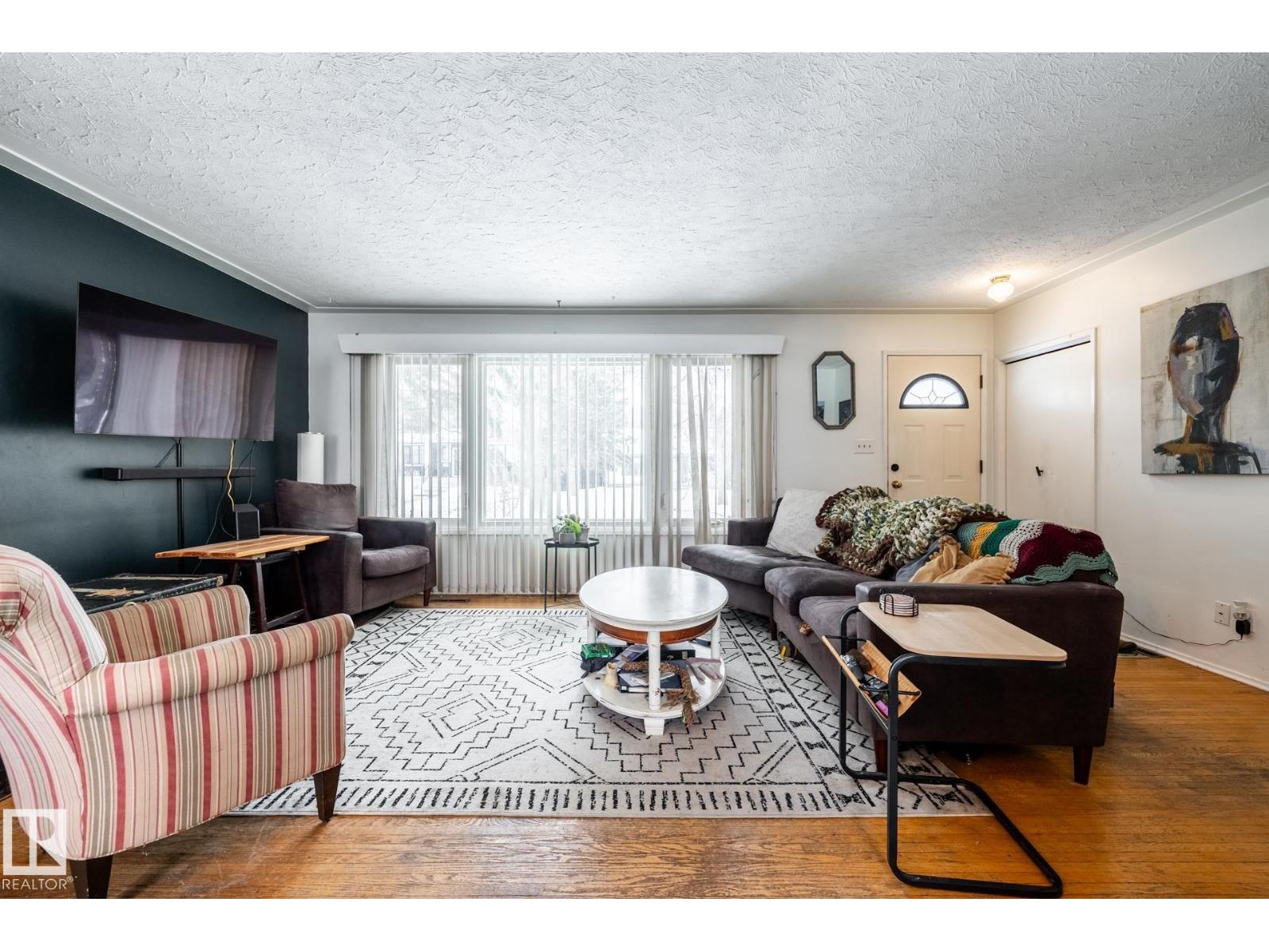12231 47 ST NW - 2