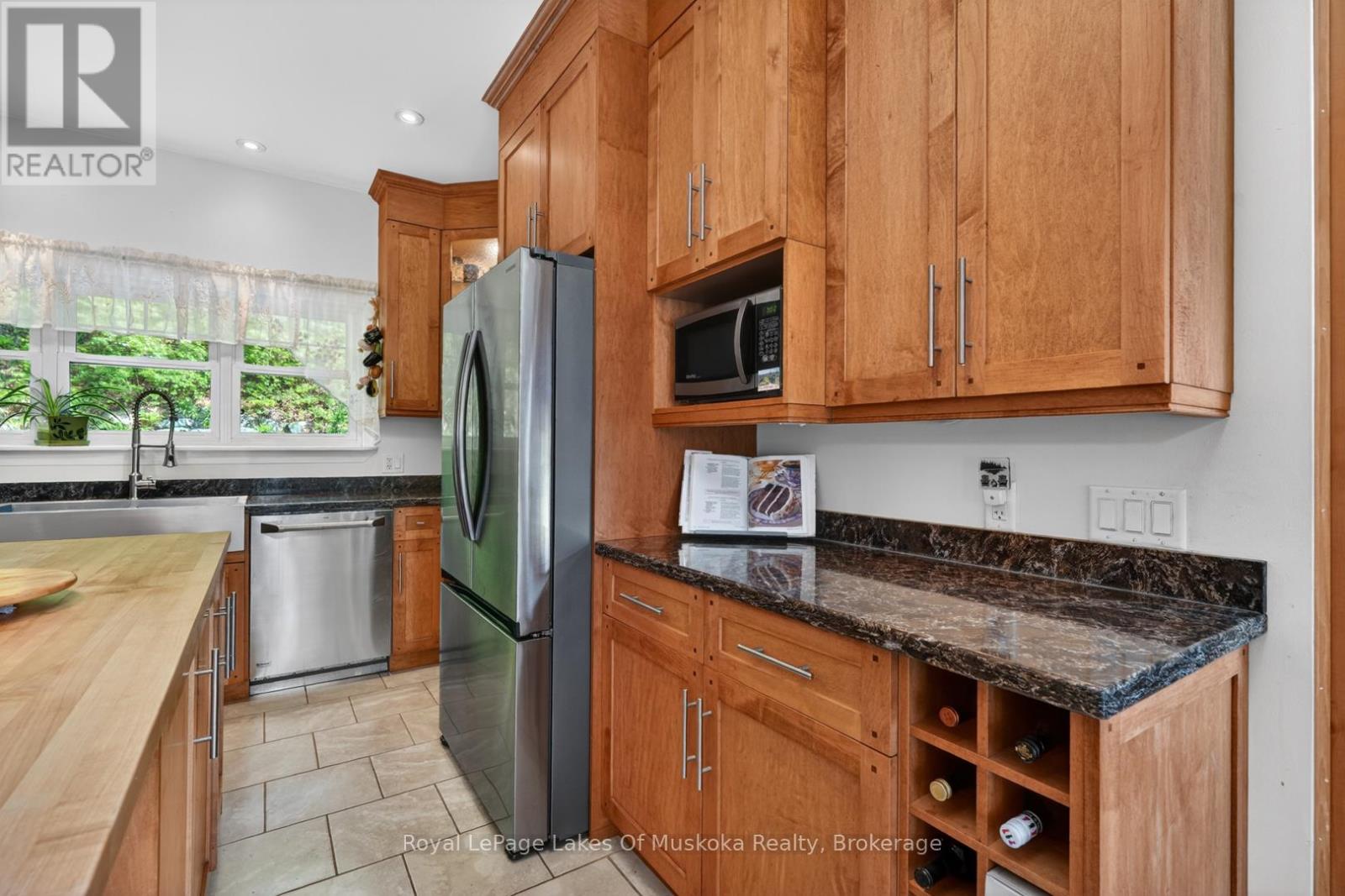 400 MARKLES ROAD - 10