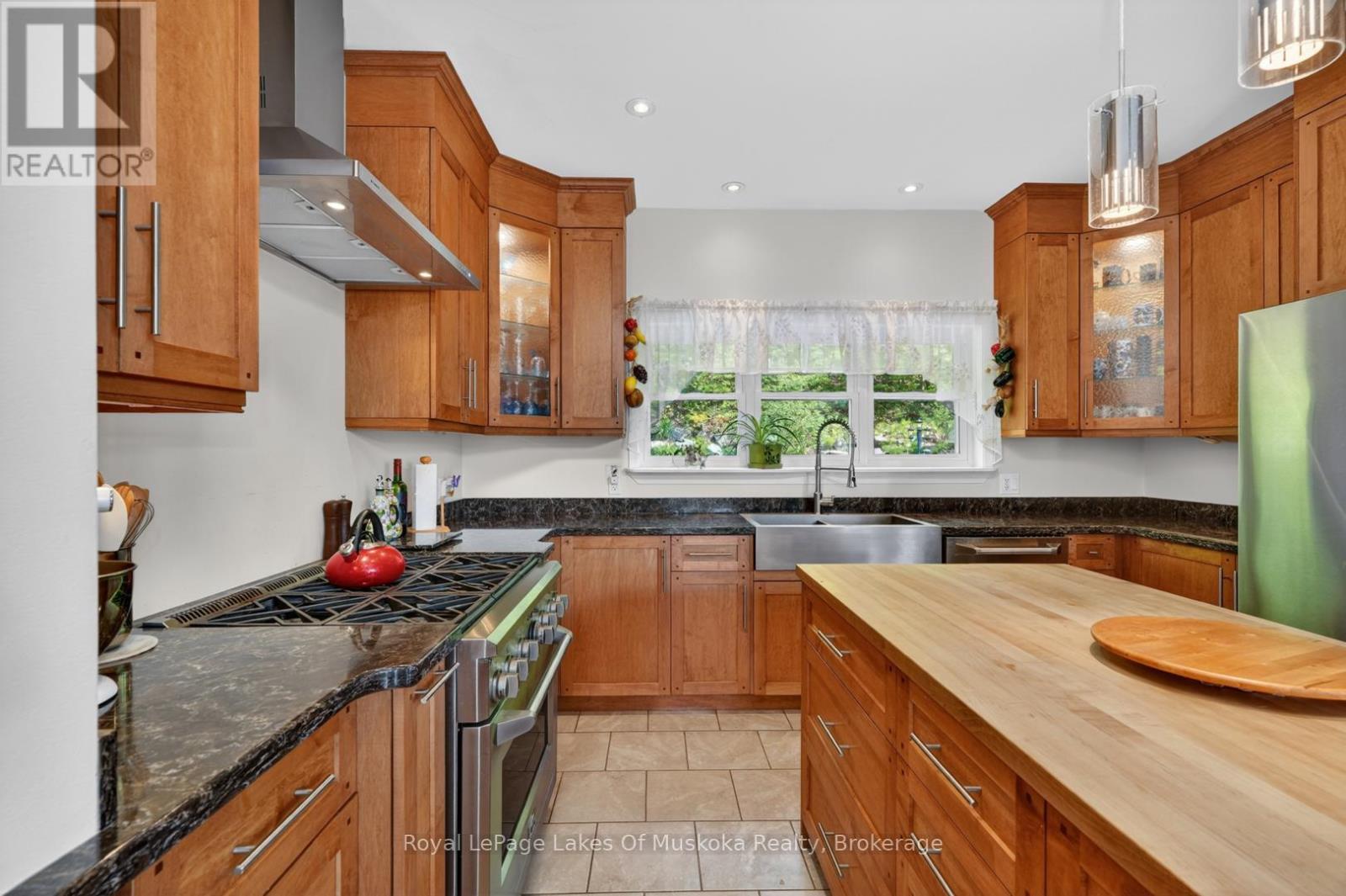 400 MARKLES ROAD - 12