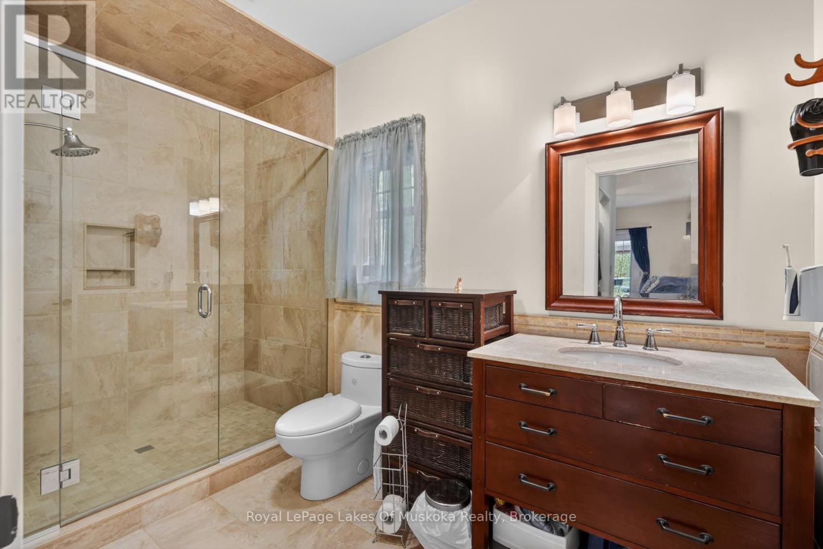 400 MARKLES ROAD - 15