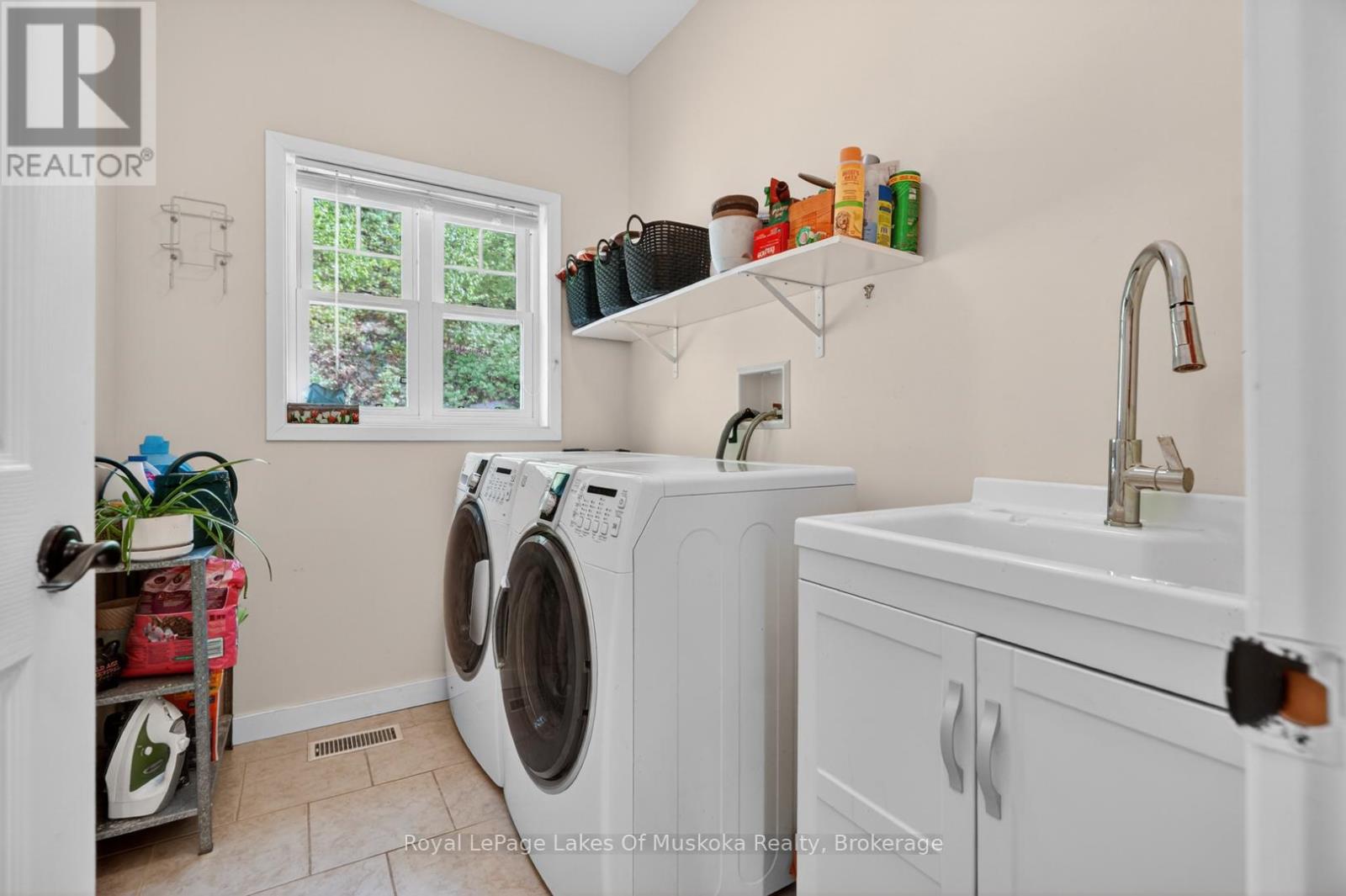 400 MARKLES ROAD - 21