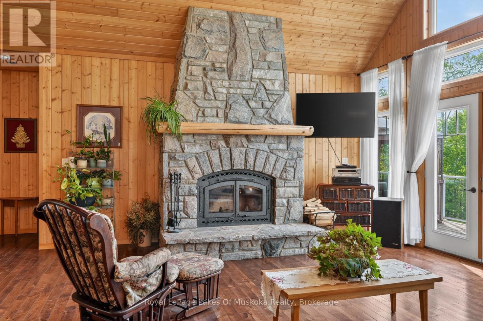 400 MARKLES ROAD - Image 4