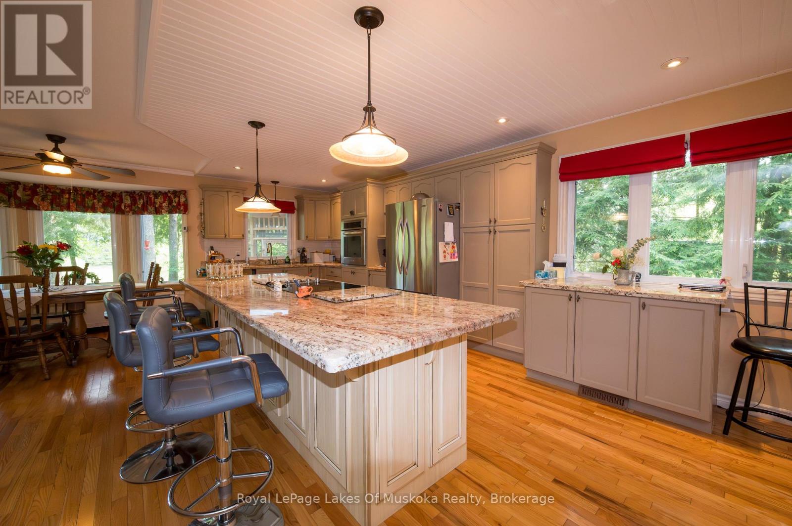 20 DEERHURST HIGHLANDS DRIVE