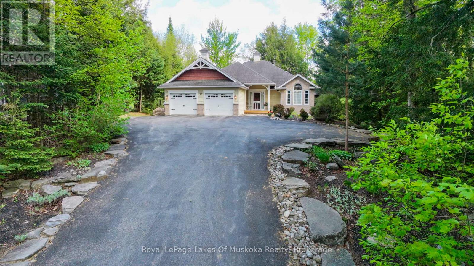 20 DEERHURST HIGHLANDS DRIVE - 2