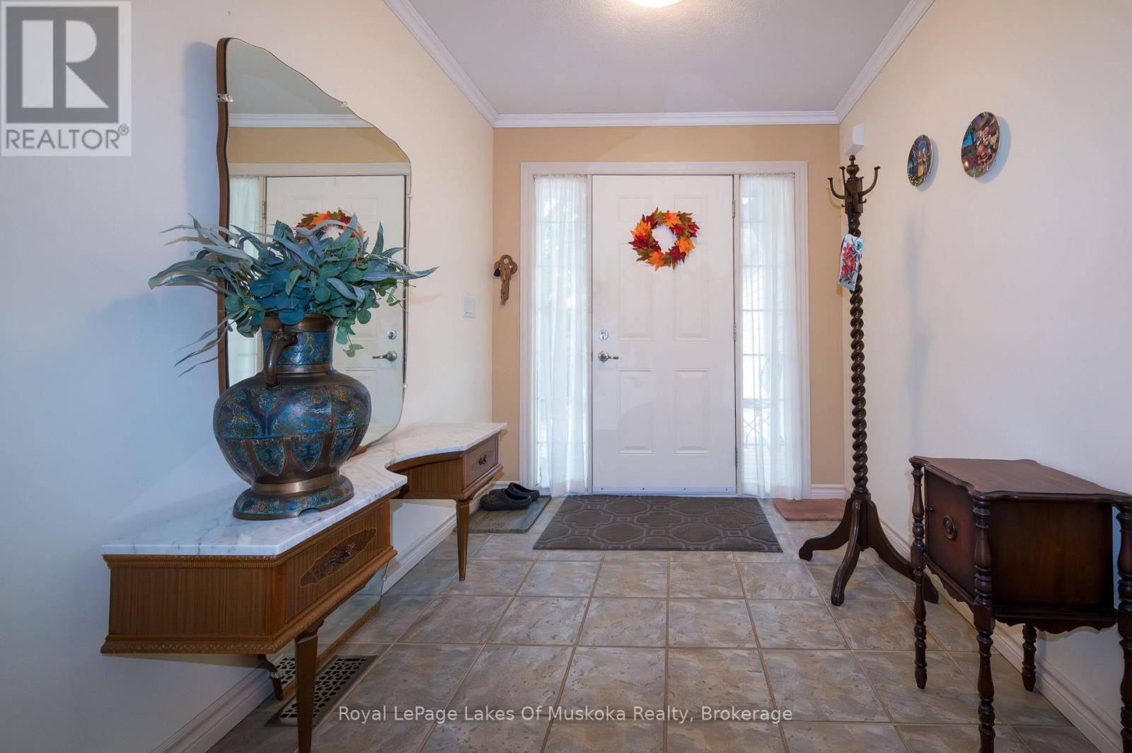 20 DEERHURST HIGHLANDS DRIVE - 6