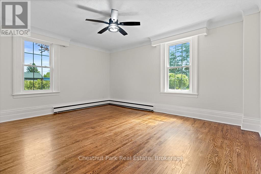1663 5TH AVENUE E - 12