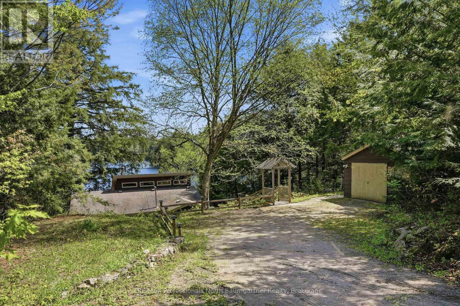 2301 SUMCOT ROAD - 32