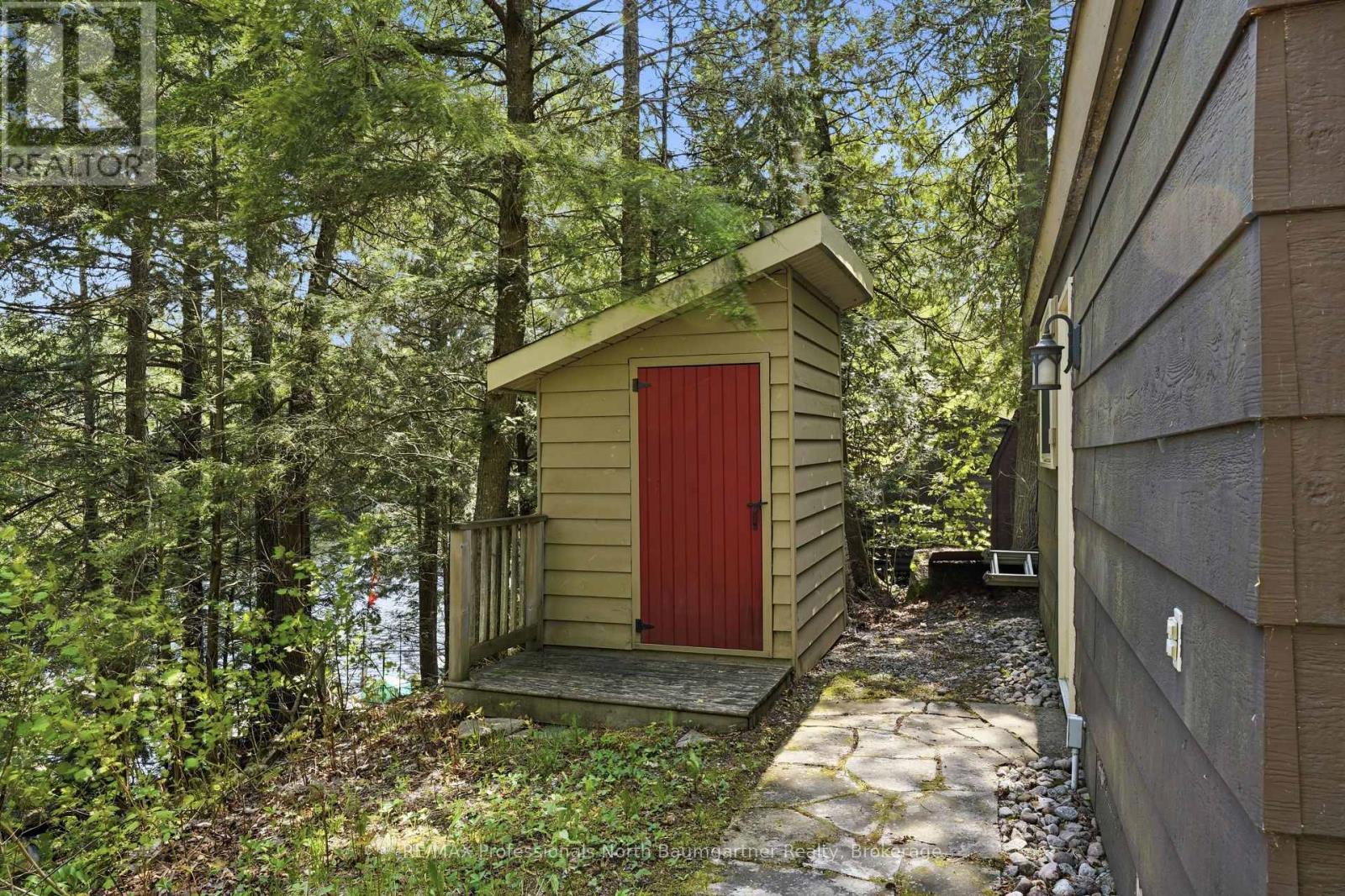 2301 SUMCOT ROAD - 34