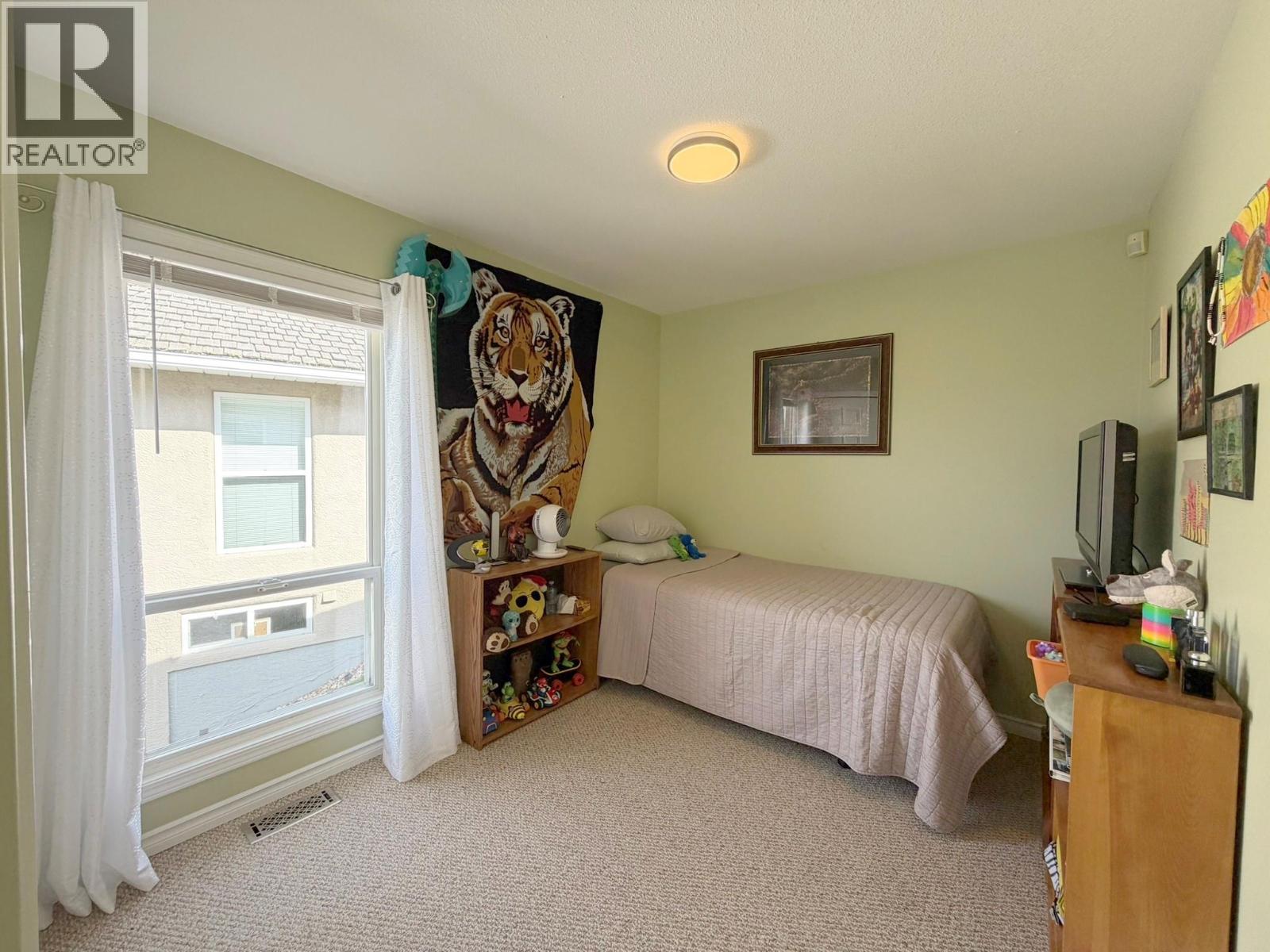 #33 2080 PACIFIC Way - 21