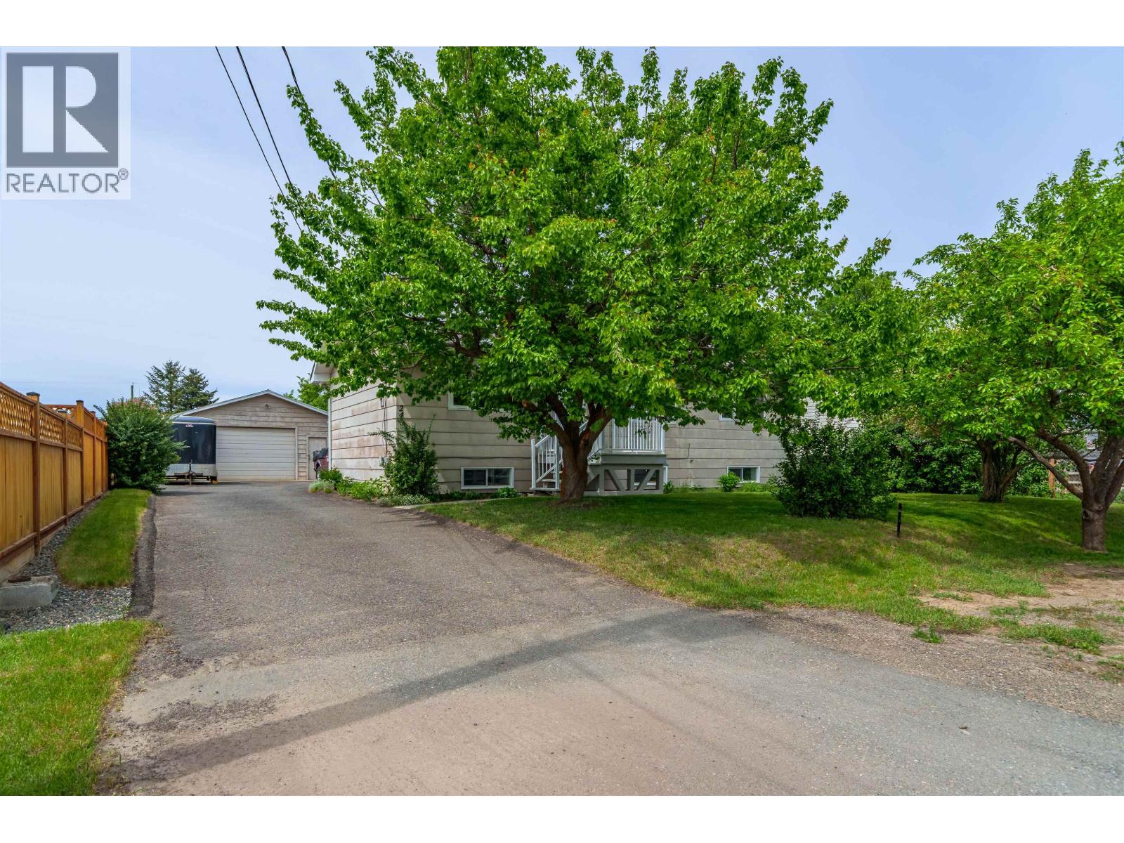 240 DOGWOOD AVENUE - 26
