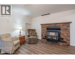 240 Dogwood Avenue, 100 Mile House, BC V0K2E0 Photo 12