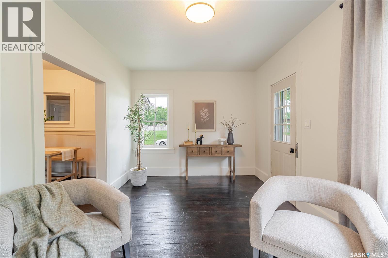 1102 IROQUOIS STREET W - 22