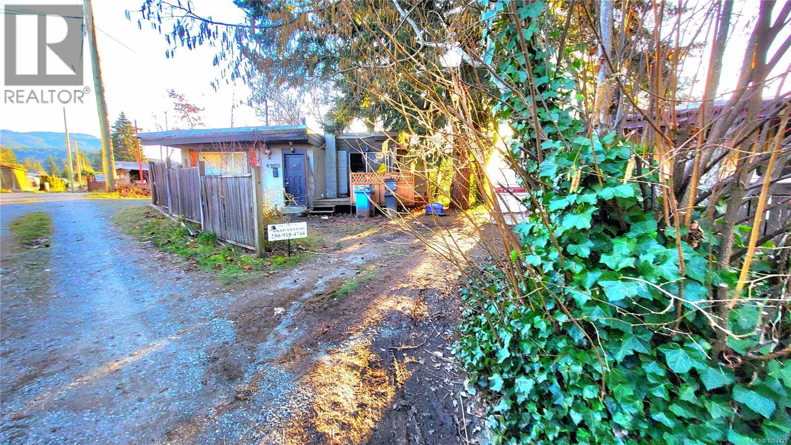 4256 Melrose St - 5