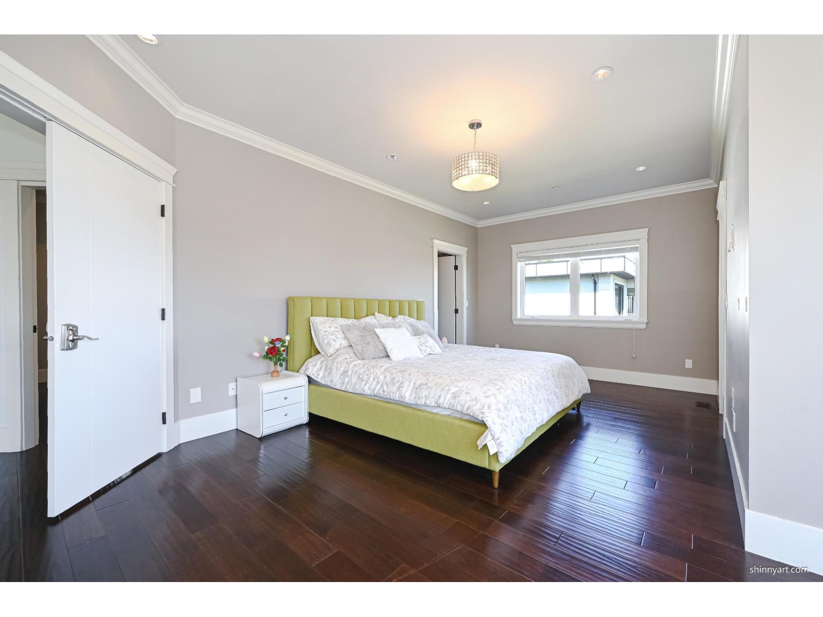 15807 BUENA VISTA AVENUE, White Rock