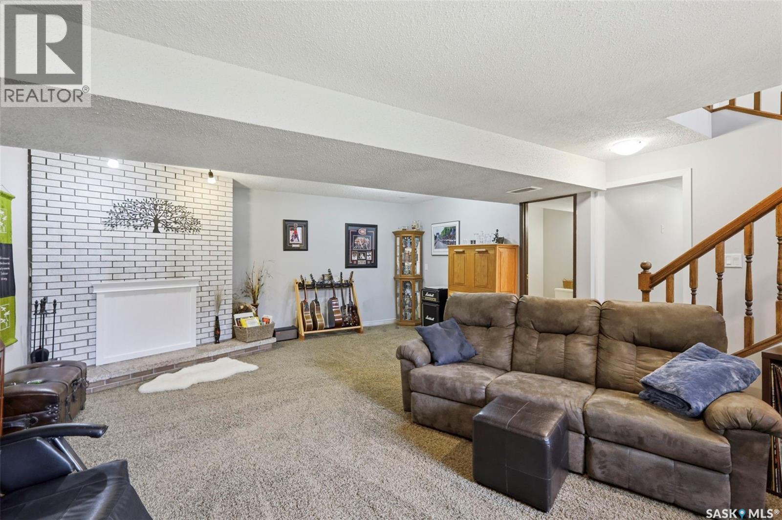 126 CANDLE CRESCENT - 24