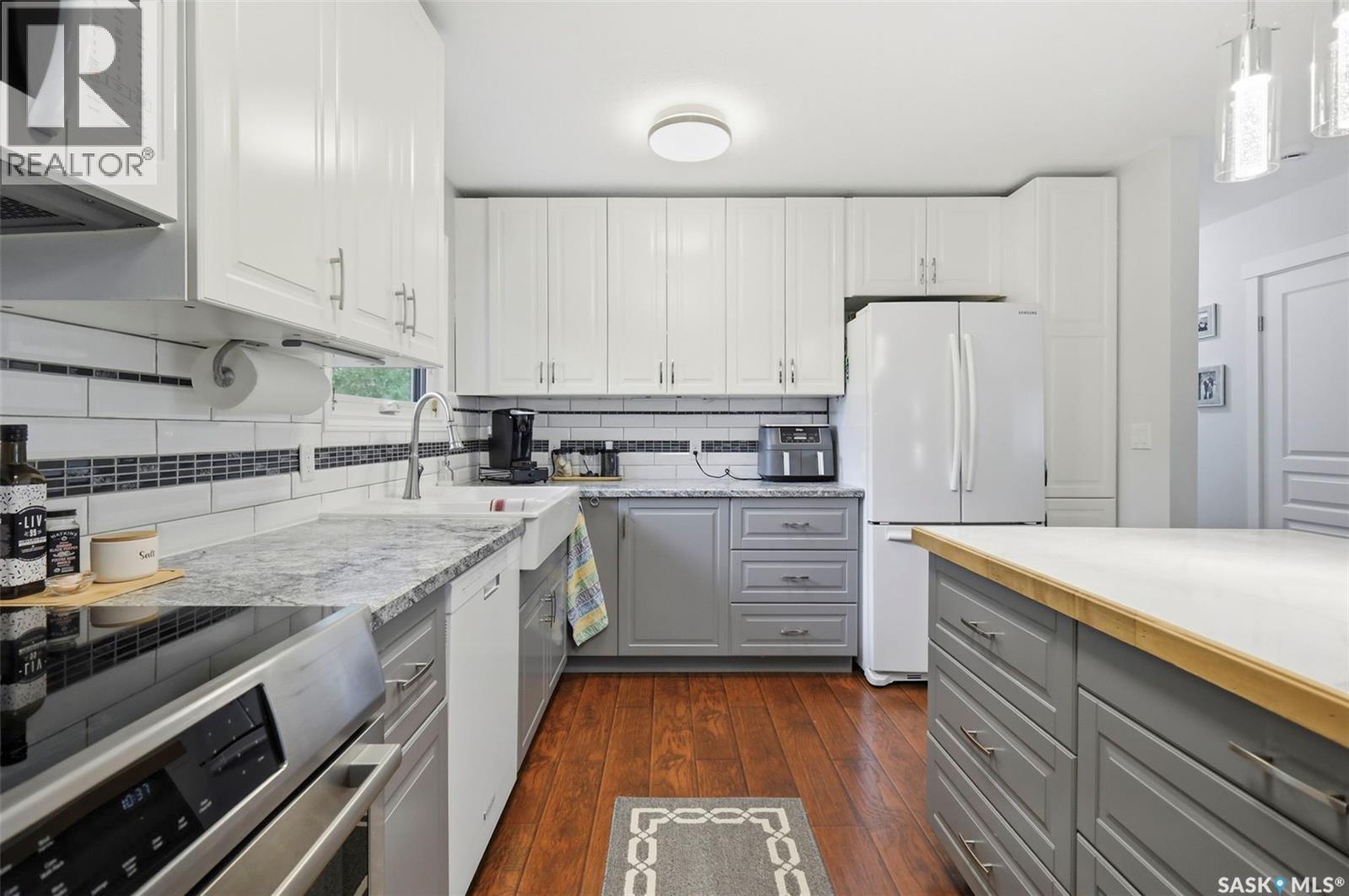 126 CANDLE CRESCENT - 12