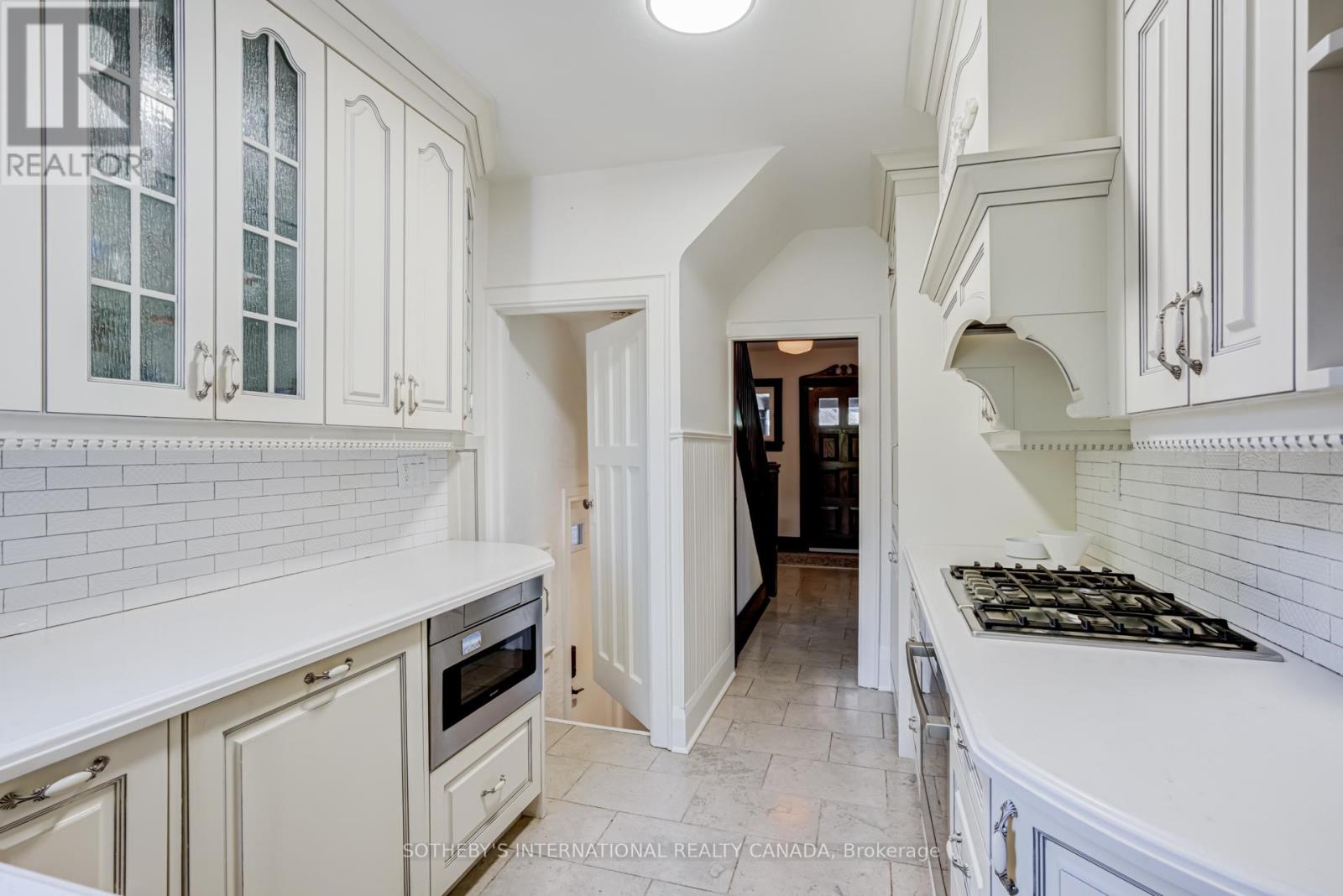361 HILLSDALE AVENUE E - 14