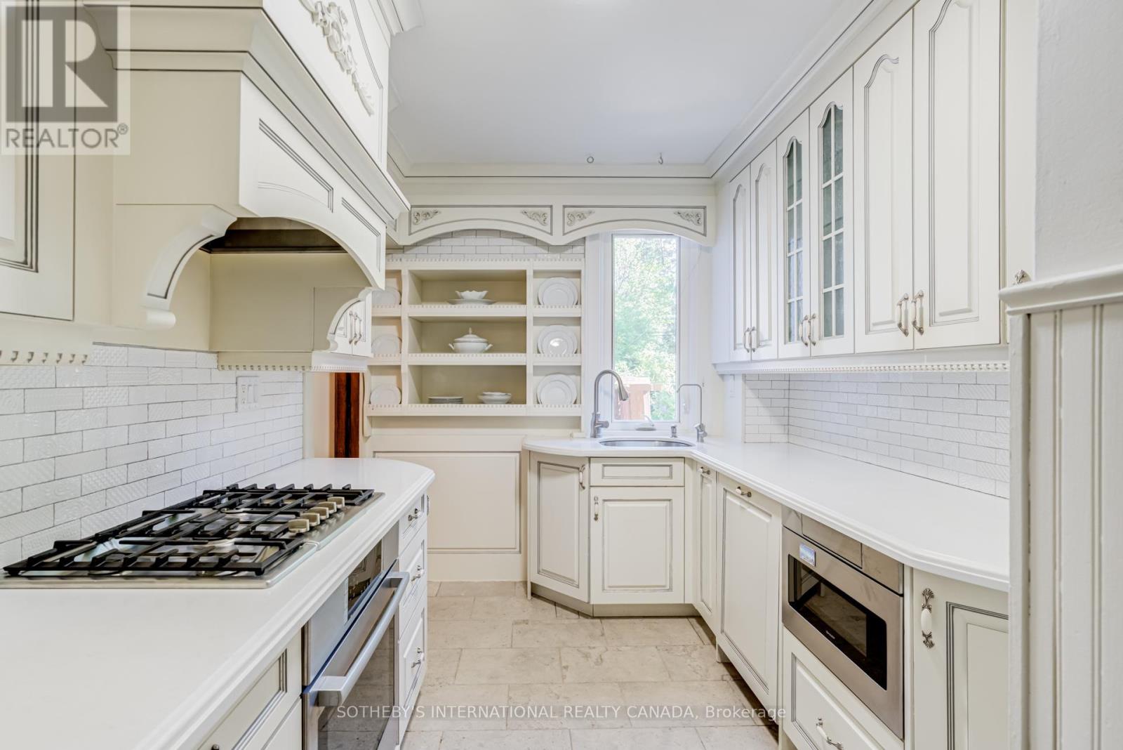 361 HILLSDALE AVENUE E - 15