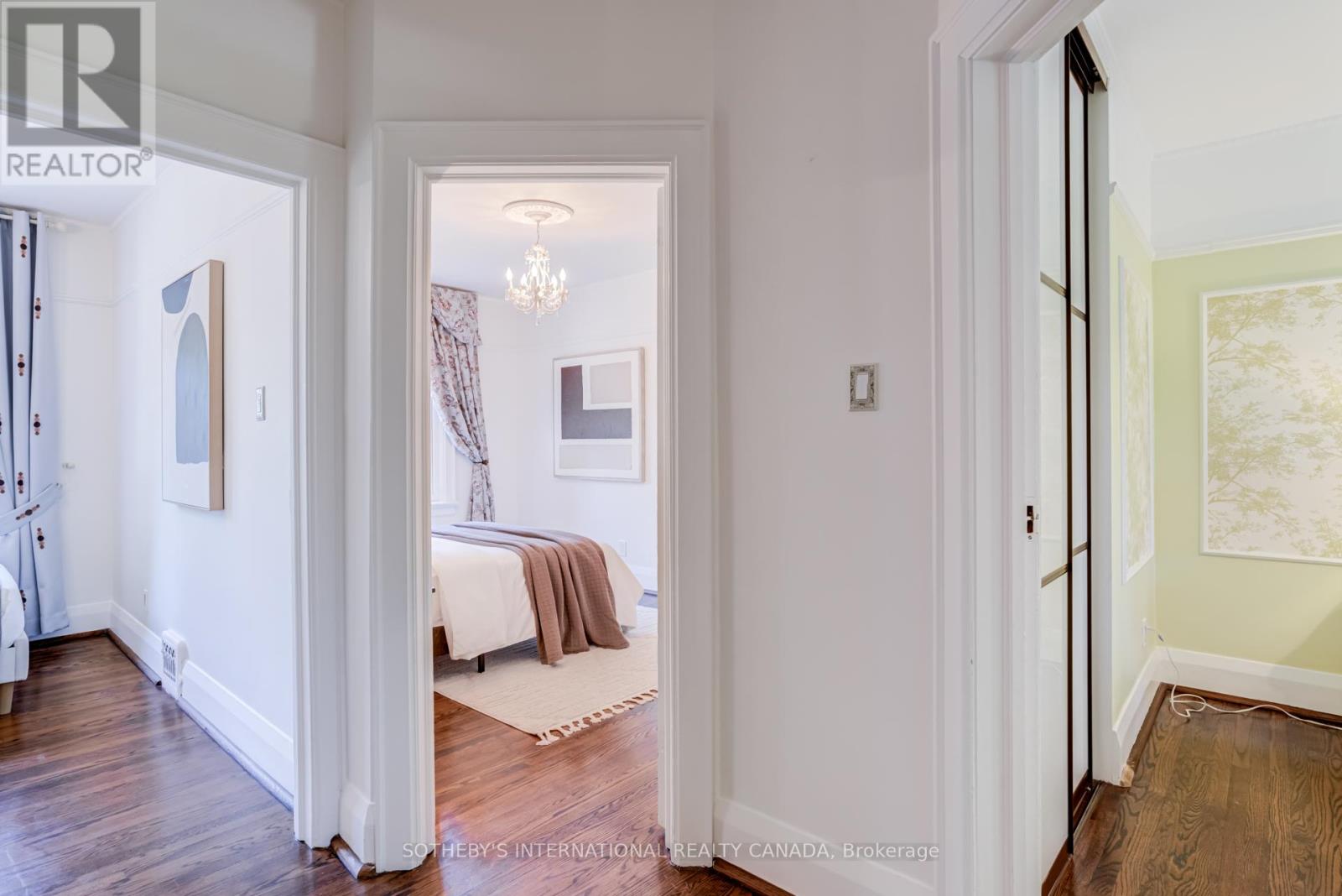361 HILLSDALE AVENUE E - 23