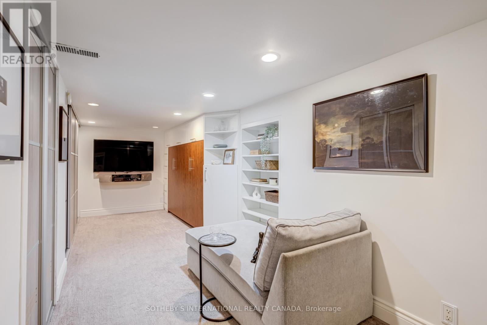 361 HILLSDALE AVENUE E - 39