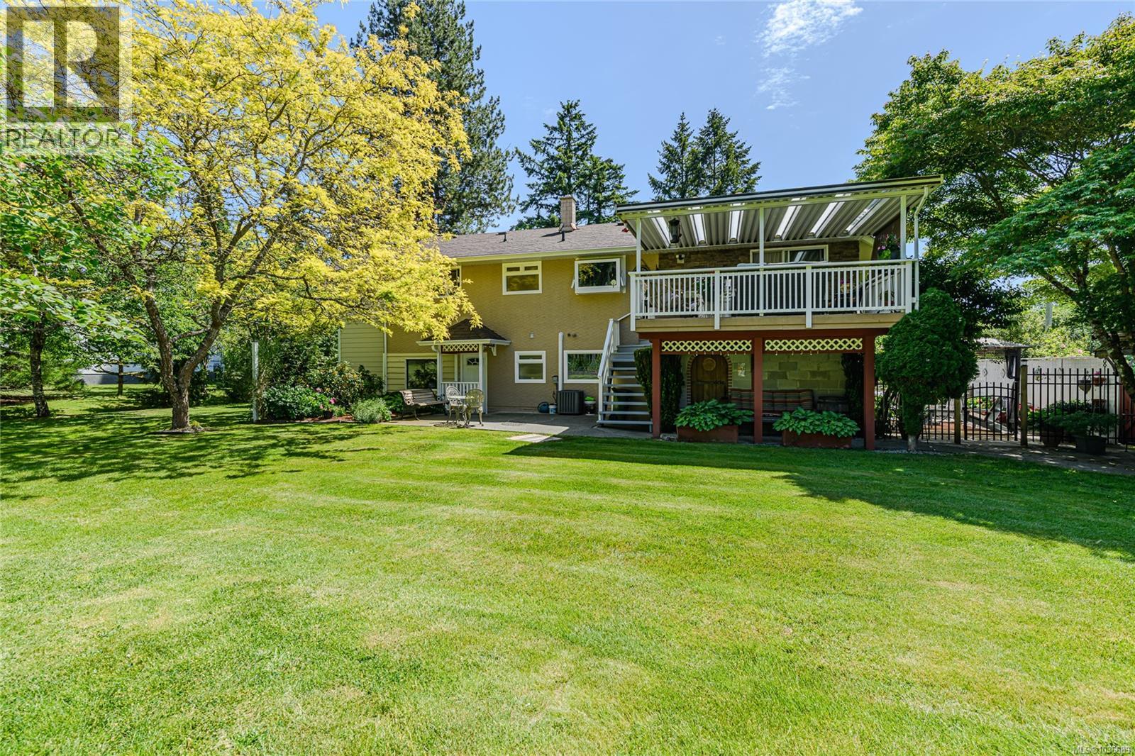 2821 Ortona Rd, Duncan