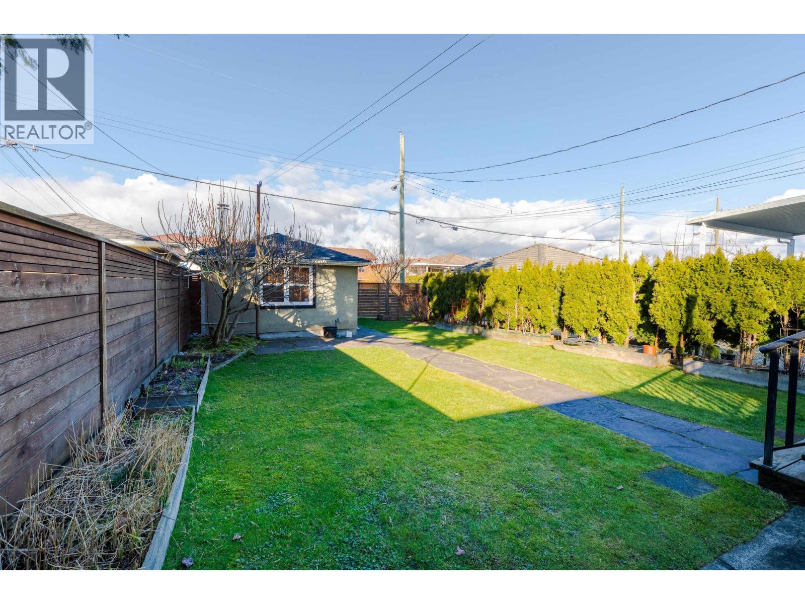 2951 VENABLES STREET — photo 3