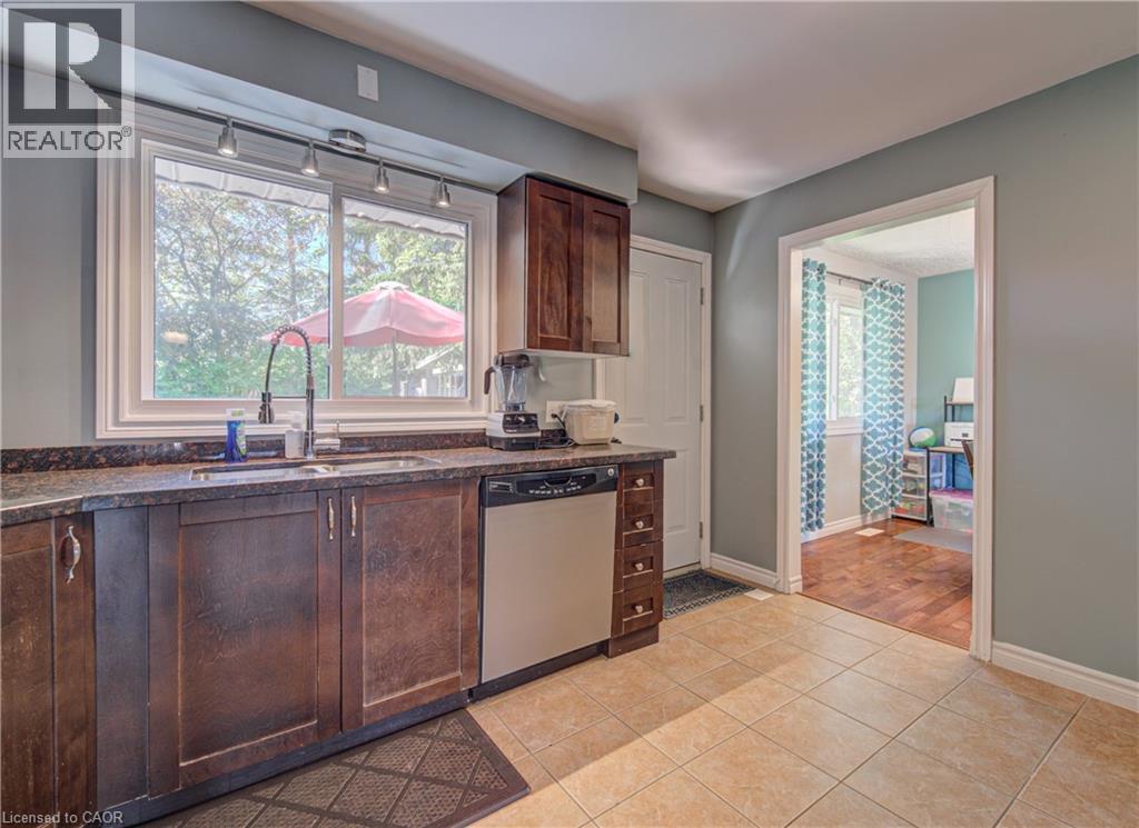 74 GLEN PARK Crescent - 17