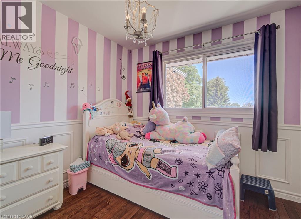 74 GLEN PARK Crescent - 21