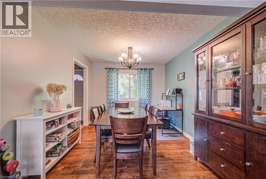 74 GLEN PARK Crescent - 11