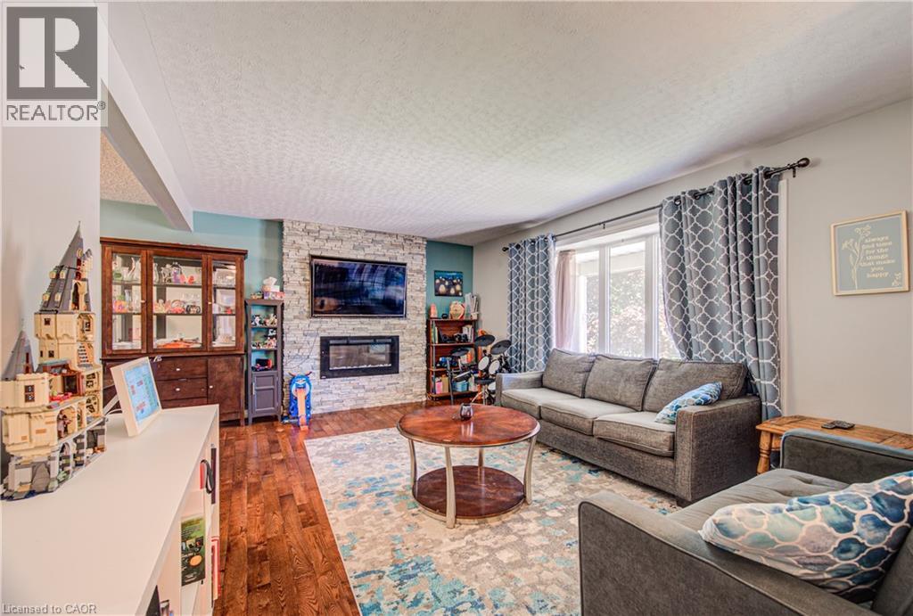 74 GLEN PARK Crescent - 8
