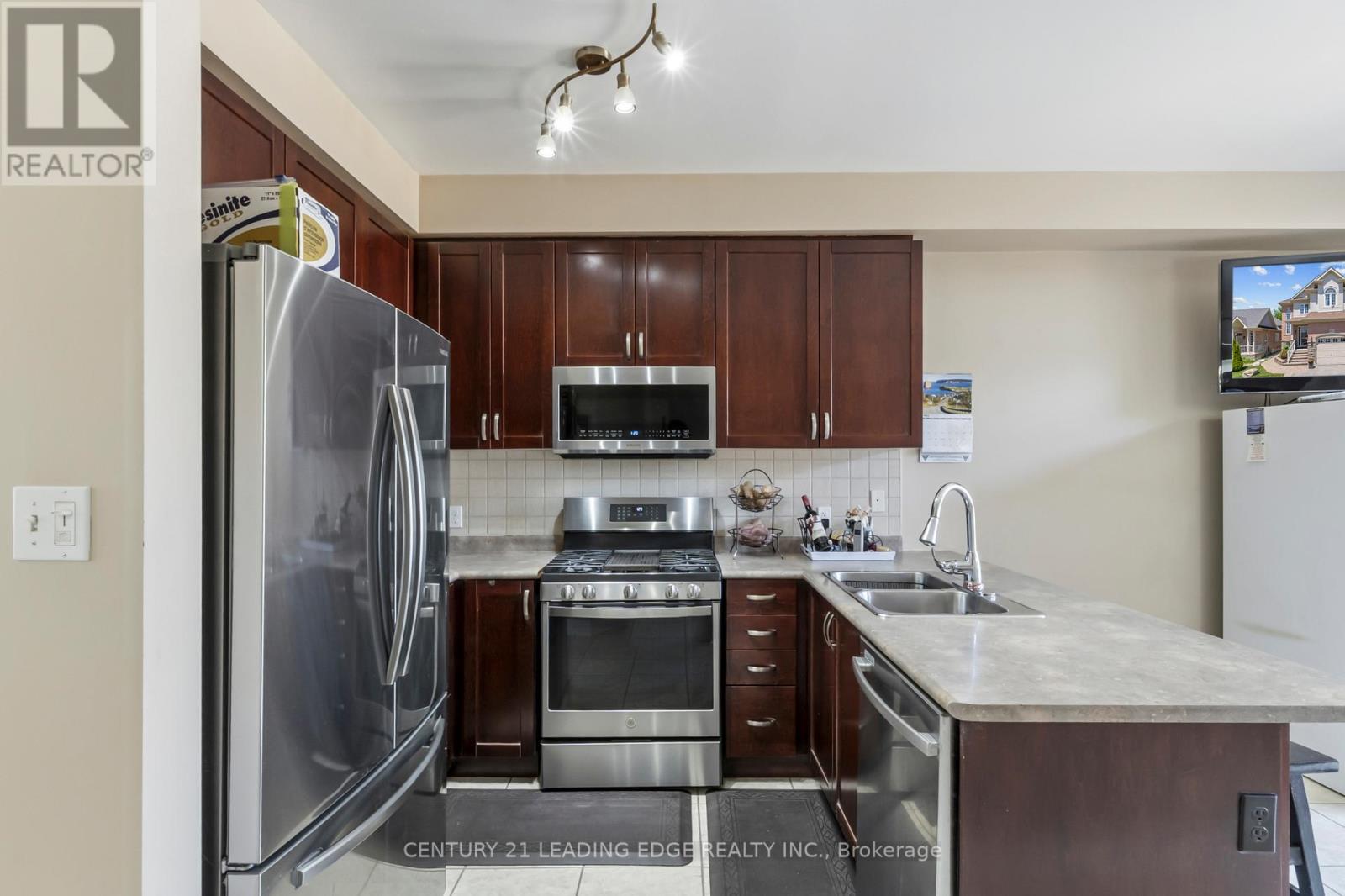 1103 GLENBOURNE DRIVE - 6