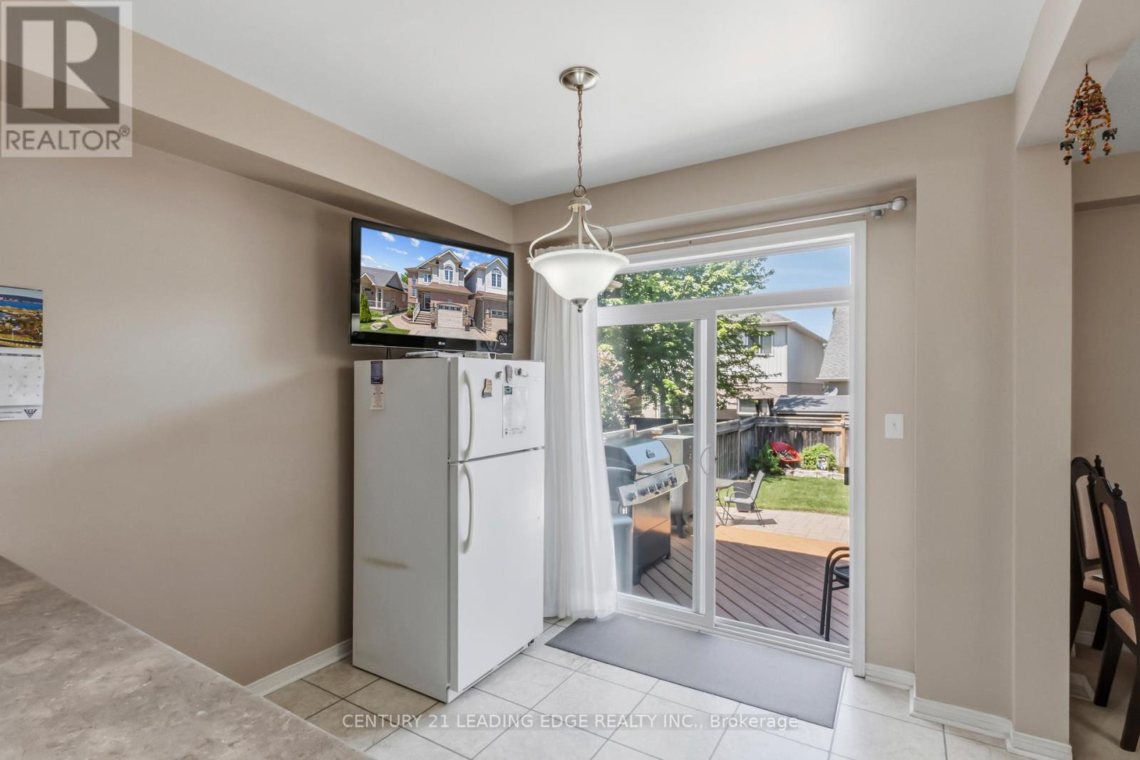 1103 GLENBOURNE DRIVE - 9
