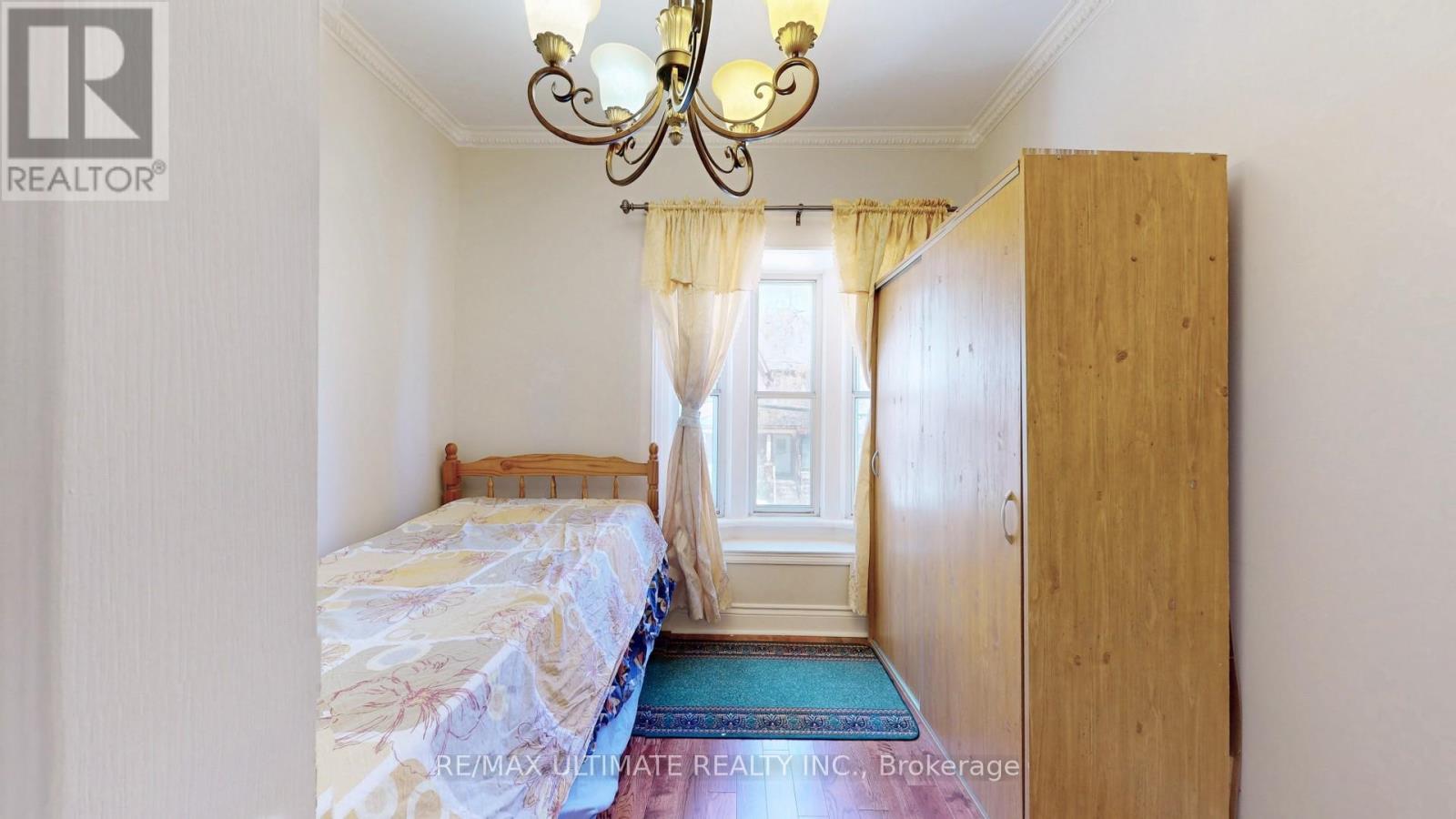 1299 DUNDAS STREET E - 7