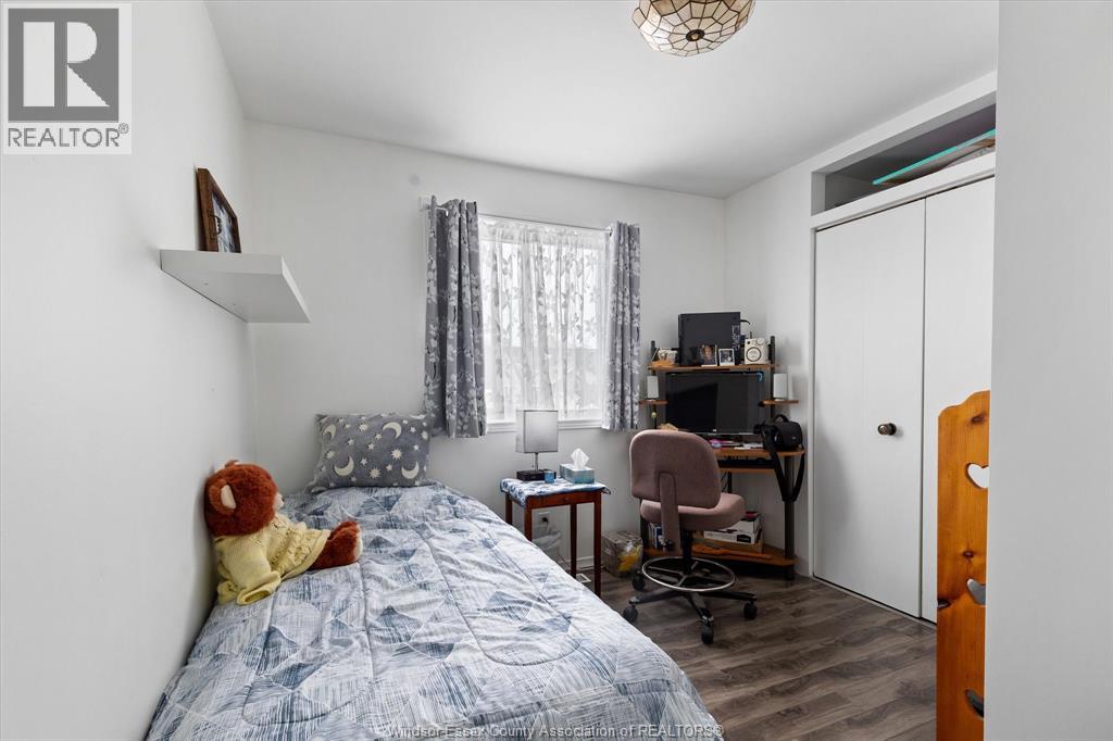 19079 BLUE WATER AVENUE - 20
