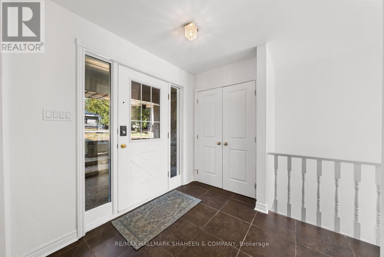 9 EVANS DRIVE - 13