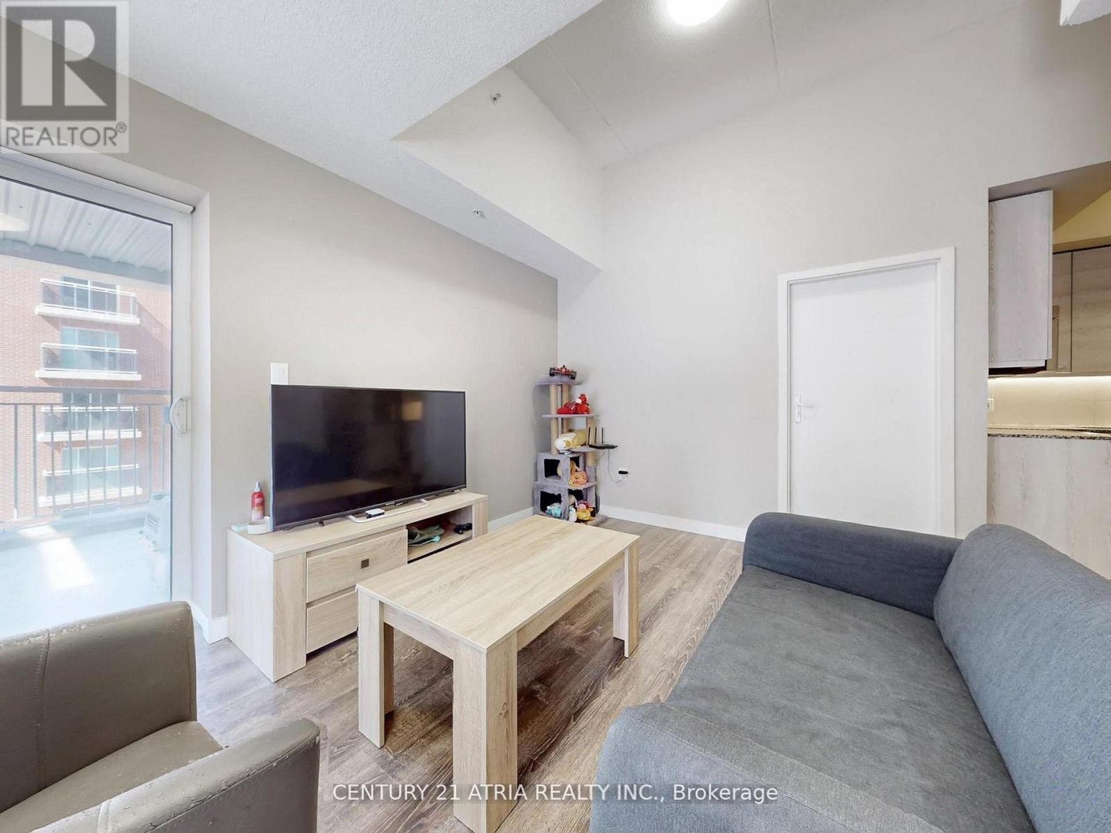 #308 280 LESTER STREET - 38