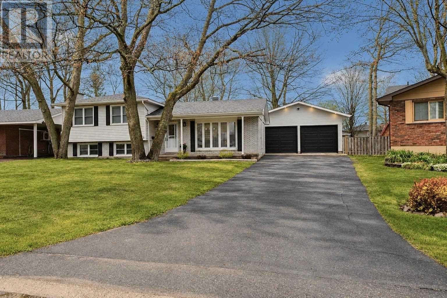 153 Plaintree DR - Image 2