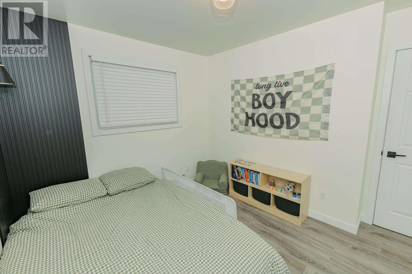 153 Plaintree DR - 18