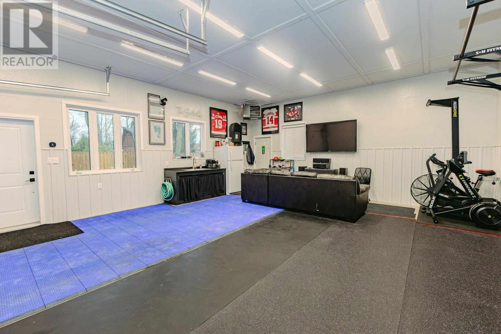 153 Plaintree DR - 41
