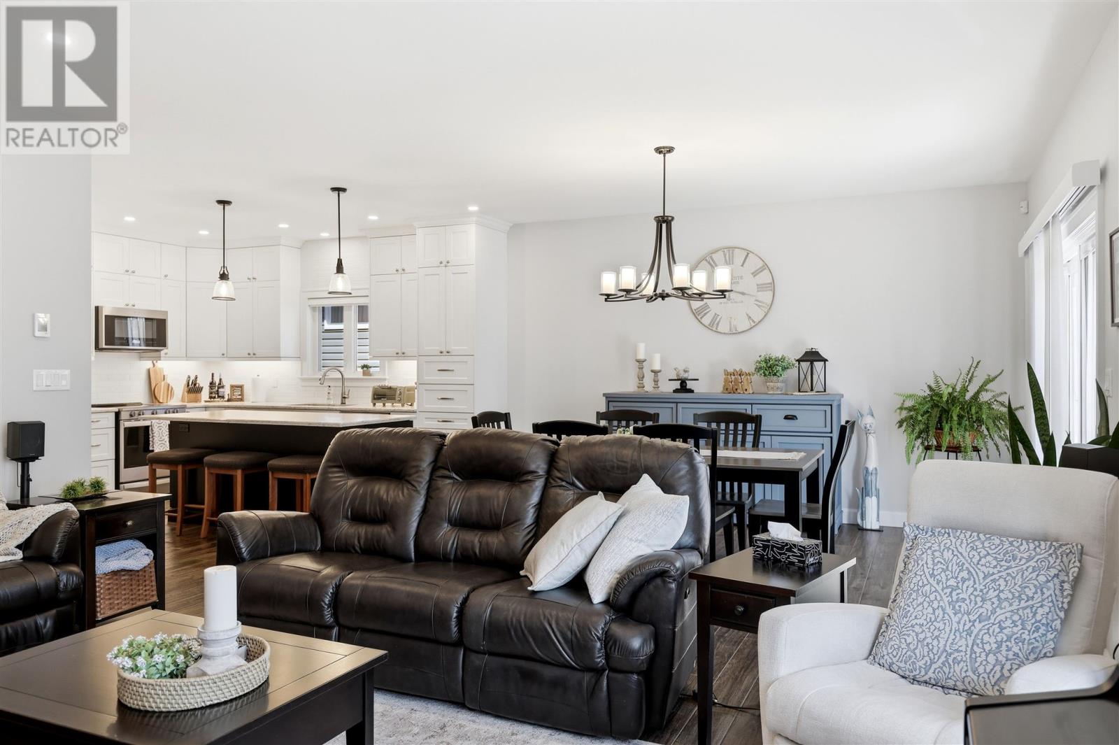 95 Chatfield DR - 7