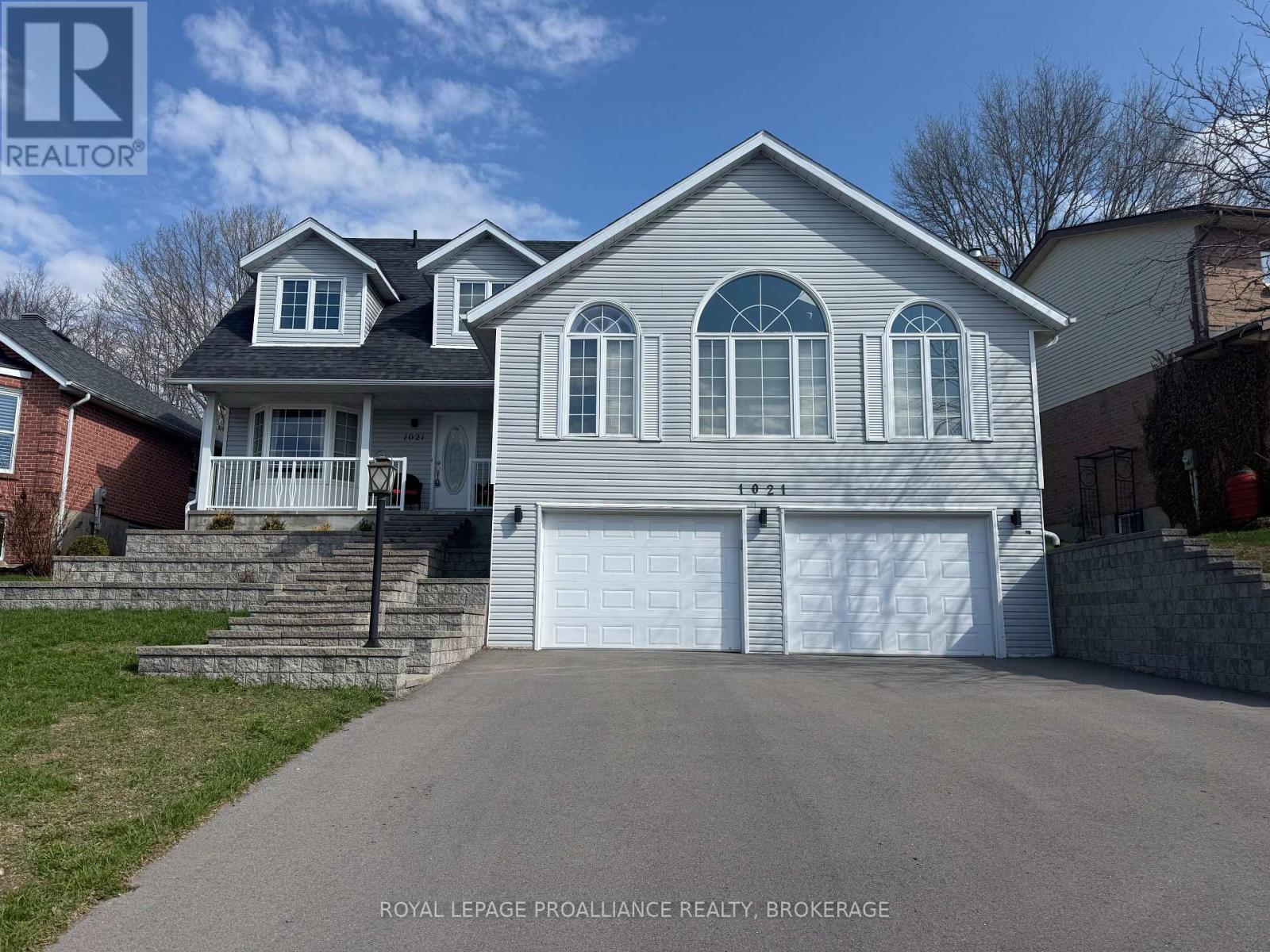 1021 DUNHAM STREET - 1