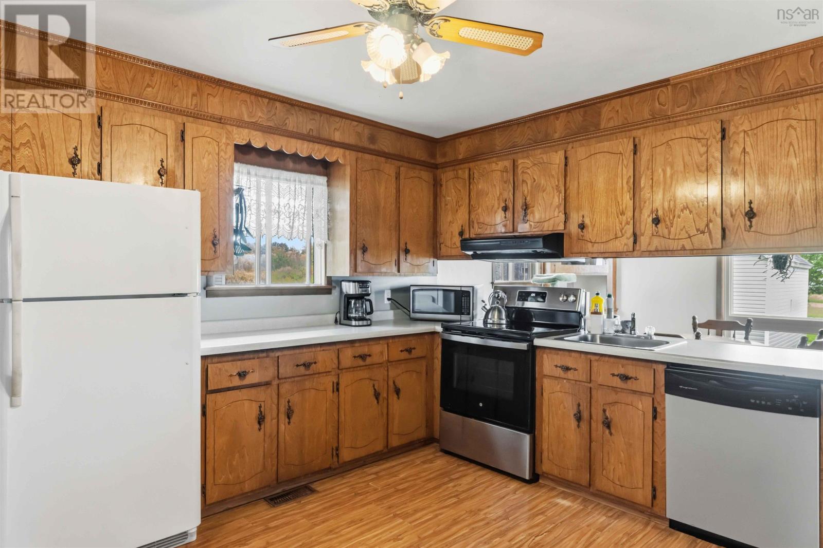 3438 Highway 1 - 7